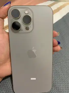 iphone 16 pro max 256 GB natural titanium