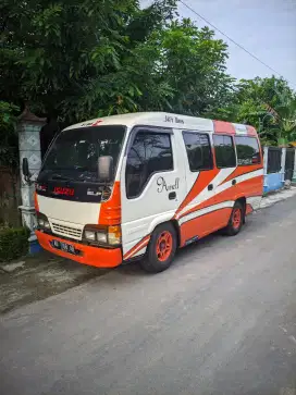 isuzu elf 2008 atas nama sendiri