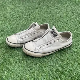 Sepatu Converse Chuck Taylor Leather Women Slip On