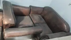 Sofa kulit 2 seater dan 1 seater