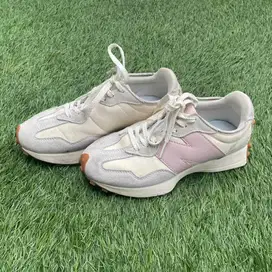 Sepatu New Balance 327 Moonbeam December Sky (Women)