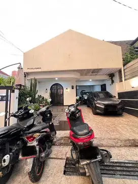 Rumah Dijual di Jalan Dahlia