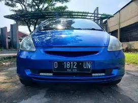 Musim Hujan Butuh Mobil? Dijual HONDA JAZZ MULUS 1.5 Manual jok Kulit