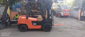 Forklift Toyota 3 Ton,Matic,Tiang 3 Meter,1DZ-II,FDZN30,Tahun 2021