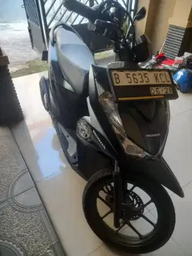 Jual Honda beat Streat Tahun 2023. Surat2 lengkap. kunci 2