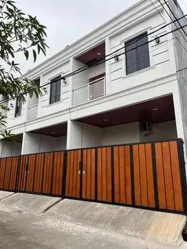Dijual Rumah 2Lantai