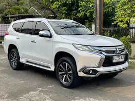MITSUBISHI PAJERO SPORT DAKAR 4x2 AT 2017 PUTIH ISTIMEWA