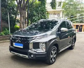 Mitsubishi Xpander Cross Matic AT 2022 Grey Abu-abu KM 55.000