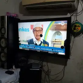 Tv lcd Sony 40 inchi anaalog
