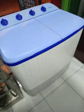 Mesin cuci 2tabung merek Polytron 8,5kg