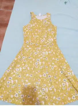 H&M dress yellow