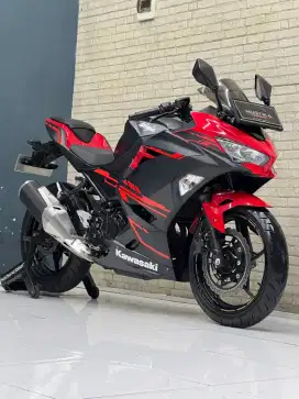 Perfect Condition!!Kawasaki Ninja 250 ABS 2018 N Asli Mulus-Mustika
