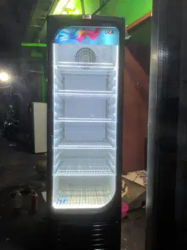 dijual cepat showcase