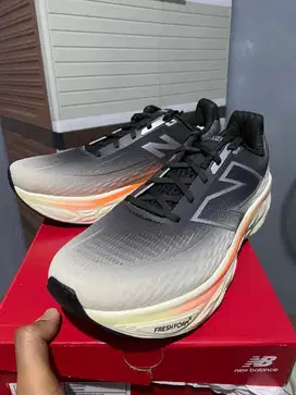 Sepatu running new balance fresh foam X 1080 V14 ORI STORE