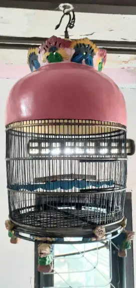 Sangkar perkutut ukir