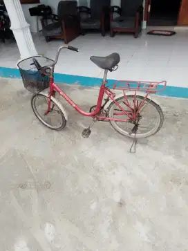 Sepeda model mini ukuran 20an
