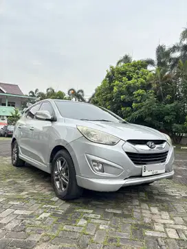 Hyundai Tucson Panoramic Sunroof Good Condition 2013 Bensin Automatic