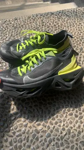 Sepatu nike zoomx vista size 37,5