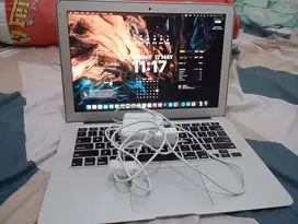 Macbook Air 2017 13” 8/128 Nego