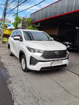 Innova Zenix G Hybrid 2023 KM 5rb Asli Bali