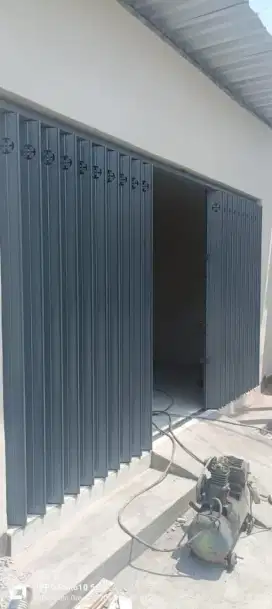 Pintu harmonika