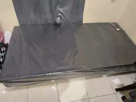 Divan 100 x 200 ada kaki siap pakai