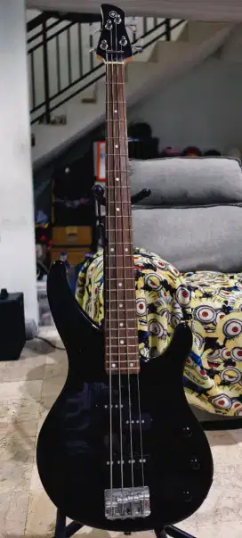 Gitar Bass Yamaha TRBX 174 (original)