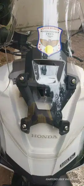 Honda ADV 160 ABS HTSC  PUTIH MULUS  AN sendiri