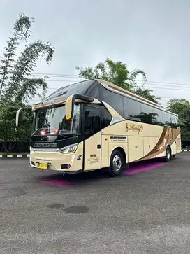 Dijual Bigbus Hino RK8 / R260 Th 2017 Karoseri Laksana SR2 HD Prime