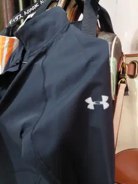 Jaket Under Armour