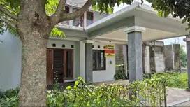 Rumah Dijual di Cluster Santorini, Sentul City - Pemandangan Sungai