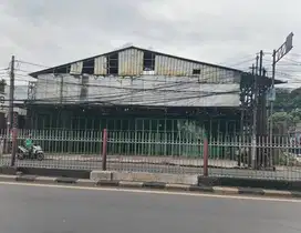 Dijual Gudang dibawah NJOP ex toko baja di Raya Jkt-Bogor Kramat Jati,