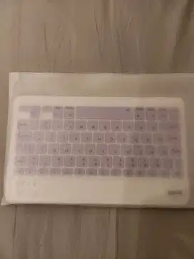 Keyboard tablet/pad universal