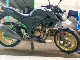 CB 150 R SE stallion black