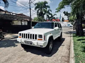 DIJUAL JEEP CHEROKEE COUNTRY 1997