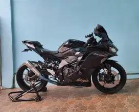 Kawasaki zx25r tahun 2023 pajak hidup full stahun km rendah