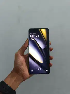 Poco F6 8+4/256Gb Resmi Garansi On