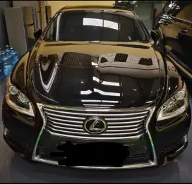 Toyota Lexus Hitam L5460L