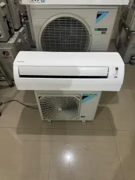 Ac daikin 1/2pk unit only freon full