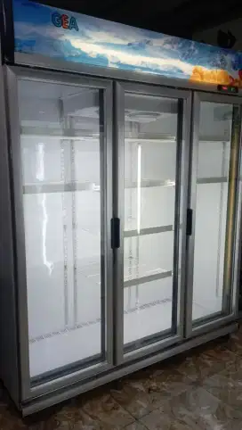 showcase chiller 3 pintu