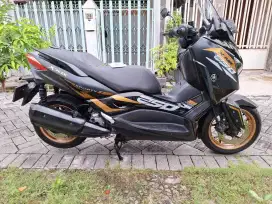 Jual xmax 2022 km 2000 plat M bangalan kondisi 99% seperti baru