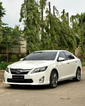 BerGARANSI! Toyota Camry Hybrid 2.5 2012