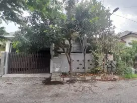 Rumah Siap Huni, Hitung Tanah Saja Di Bendul Merisi dekat RSAL AYani