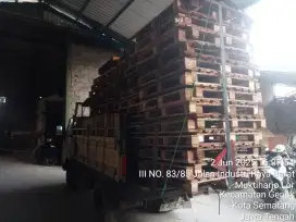 Palet kayu jatingaleh semarang