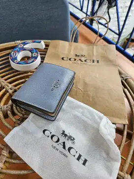 Dompet coach baby blue