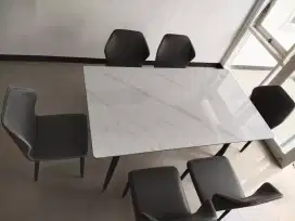 Meja Makan Bahan Granit