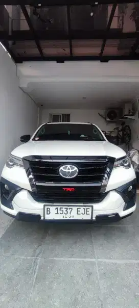 Jual cepat fortuner ( harga nego)