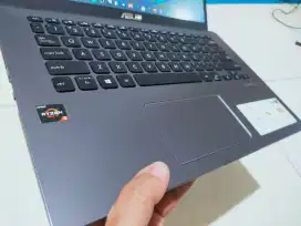 Dijual laptop Asus Vivobook RTZEN 3 Ram 8GB DDR4 SSD 256GB Windows 11