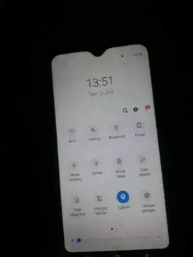 Samsung a10s 2/32 layar poni lebar