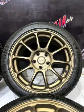 Velg Volkrays Ze40 Ring 17 + Ban